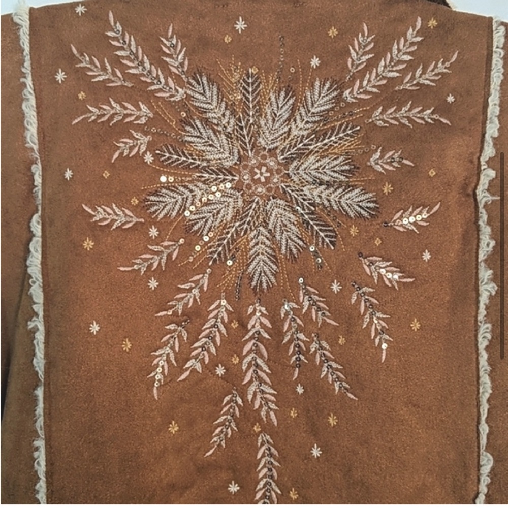 Miss Me Embellished Sherpa Vest - Picture 4 of 7
